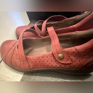 Earth art Jane platform clogs.